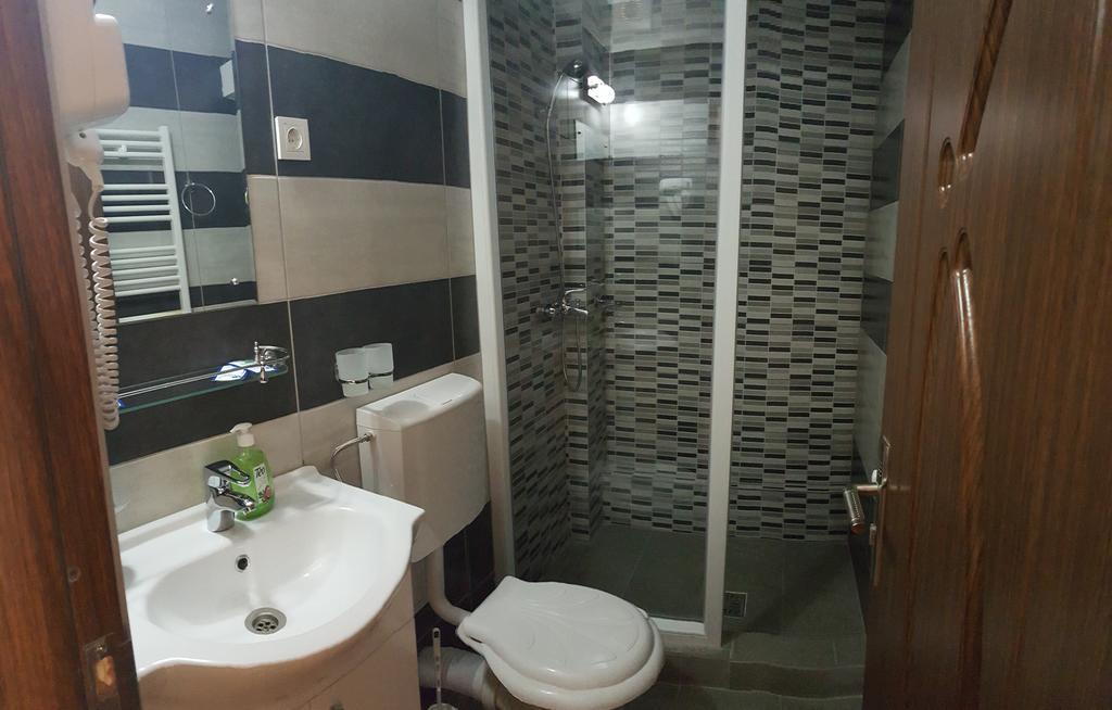 Отель Casa Alex Тыргу-Жиу Номер фото